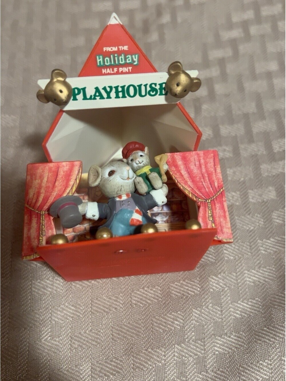 Enesco A Christmas Carol Halfpint Playhouse Mouse 1991 Ornament no box vintage